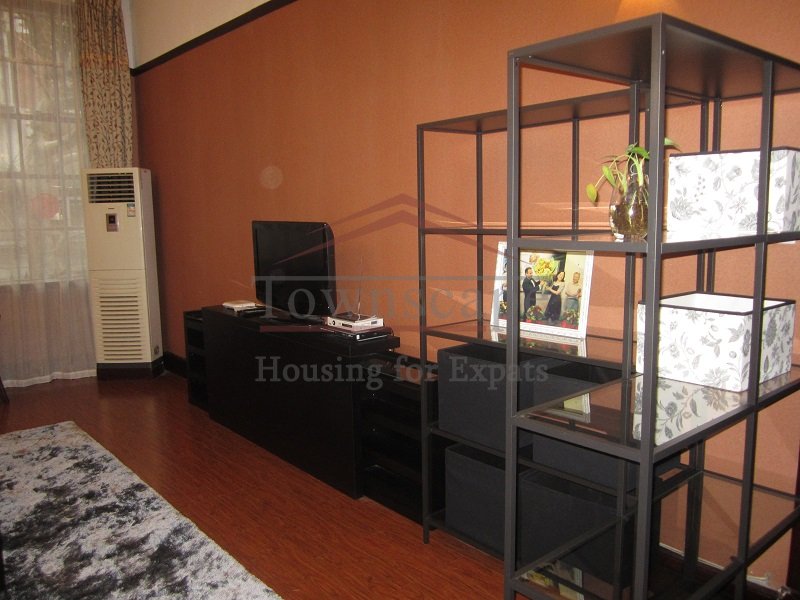 shanghai apartment for rent Good view old house on Nan Chang road,Nr L1