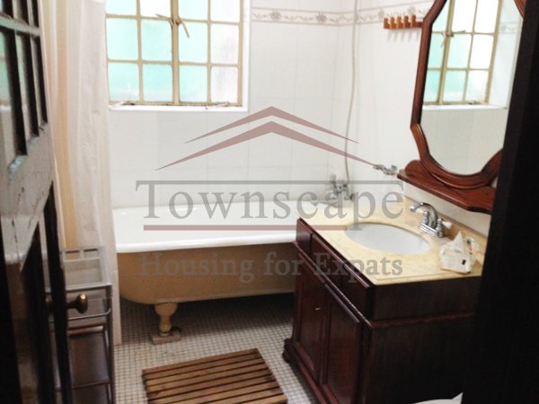 xuhui apartment for rent Beautiful old apartment on Xinle road for rent in the heart of former french concession