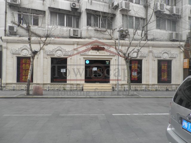  Nice shop in a clean and quiet street,in Jing An area