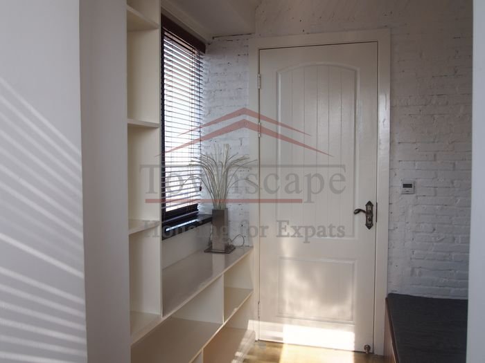 middle fuxing road for rent Floor heated old apartment in former french concession