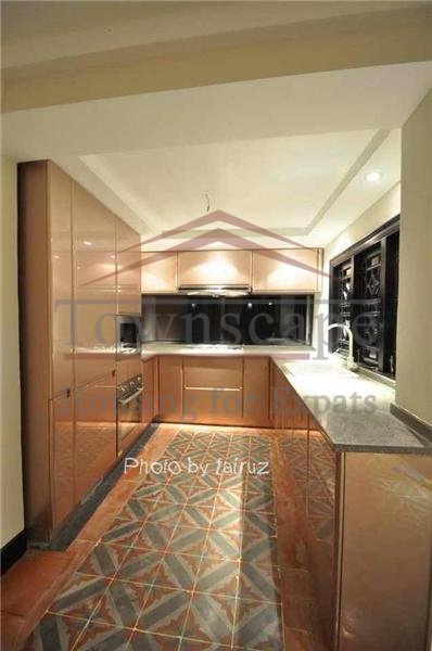 xintiandi for rent 3 level Lane house with terrace on Huaihai road in french concession