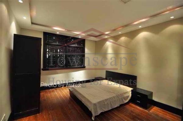 shanghai rent 3 level Lane house with terrace on Huaihai road in french concession