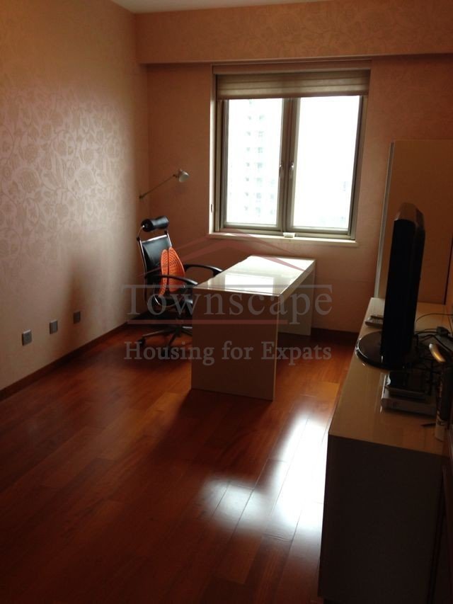 century park shanghai rent Yanlord Town apartment for rent near Century Park with city wiev