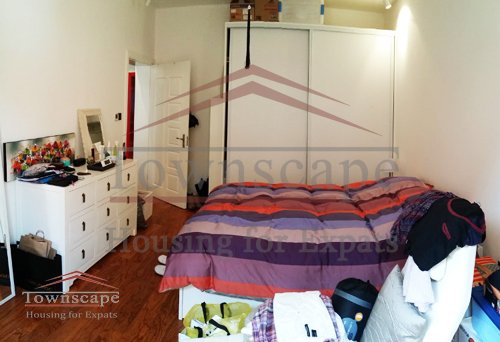 xuhui apartment for rent Old apartment with floor heating and garden in french concession