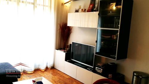 xuhui apartment for rent Old apartment with floor heating and garden in french concession