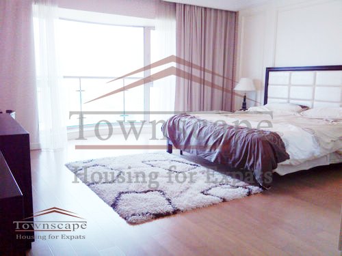 pudong apartment for rent Shimao Riviera in pudong for rent with beautiful view