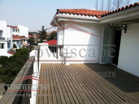 villa with terrace and garden for rent Big Beautiful villa with terrace, floor heating and 300 sqm garden in hongqiao