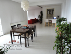 Bright and modern apartment for rent in Jingan Temple area wi