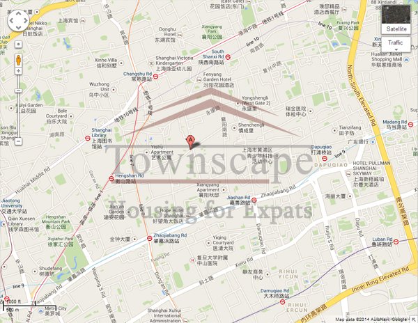  Unfurnished old apaertment for rent in the center of french concession