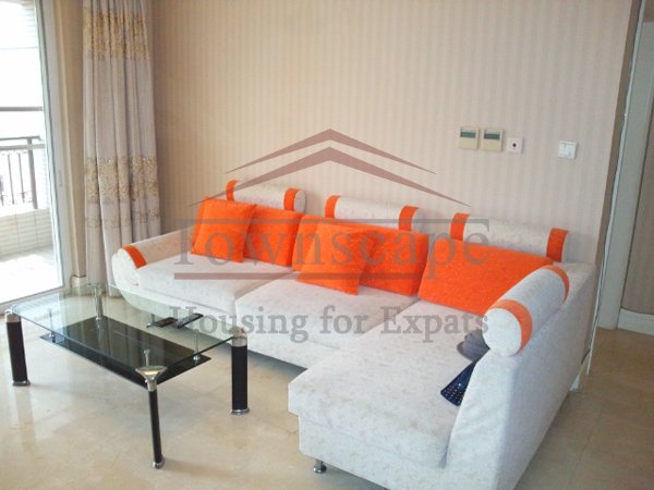  2 BR apartment for rent nean Nanjing west road