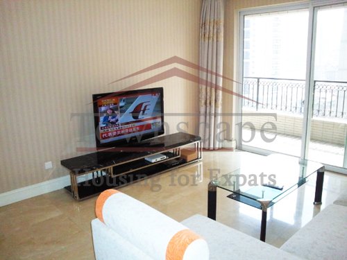  2 BR apartment for rent nean Nanjing west road