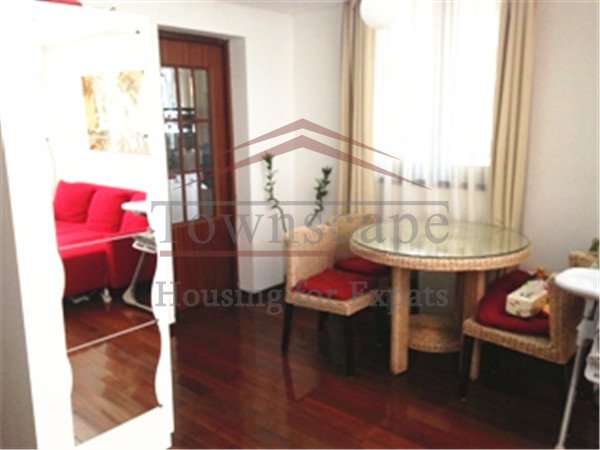 pudong rent Cozy Yanlord Garden with balcony for rent