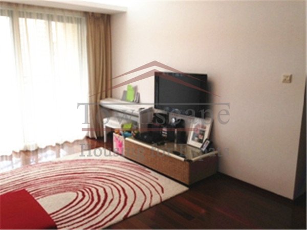 pudong shanghai apartment rent Cozy Yanlord Garden with balcony for rent