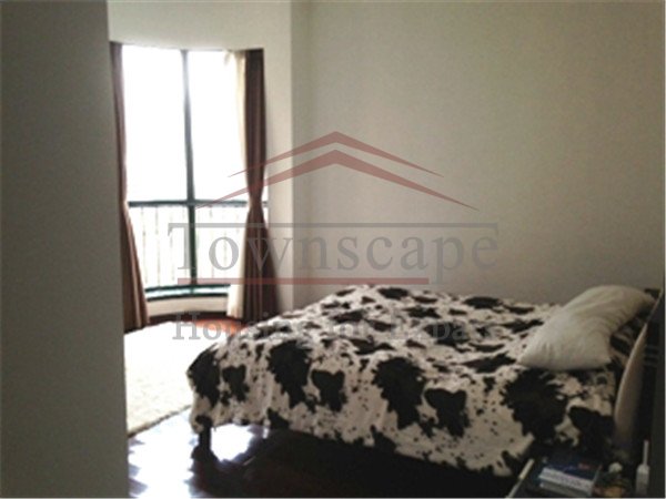 pudong shanghai apartment rent Cozy Yanlord Garden with balcony for rent
