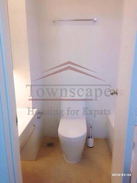 shanghia apartment rent Renovated 3 BR apartment at high floor for rent near Jiao Tong university