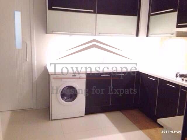 shanghia apartment for rent Renovated 3 BR apartment at high floor for rent near Jiao Tong university