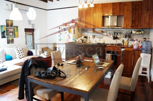 shanghai apartment rent Lane house with terrace (60 sqm) with wall heating in the heart of french concession