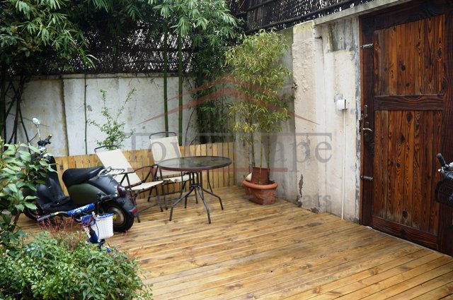 shanghai apartment for rent Lane house with terrace (60 sqm) with wall heating in the heart of french concession