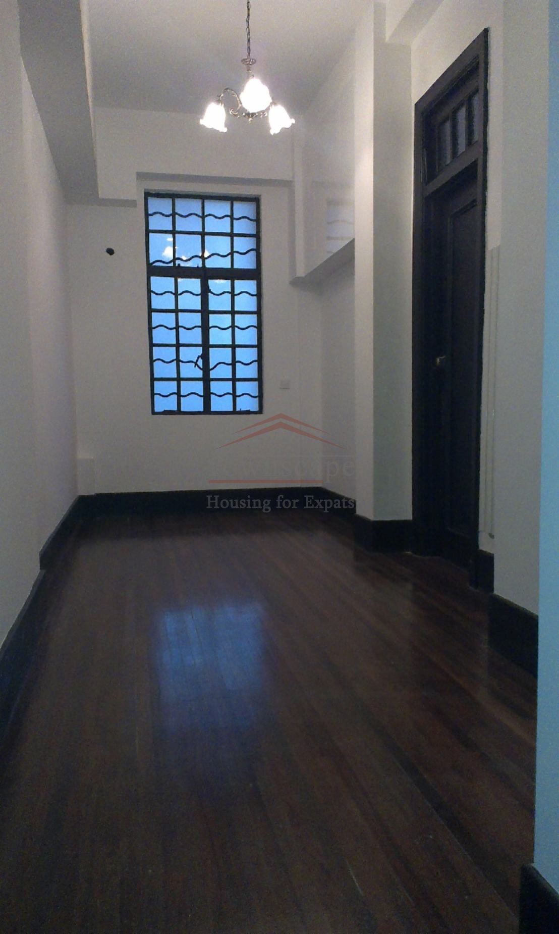 house for rent old apartment Old large unfurnished apartment with wall heating in the heart of french concession