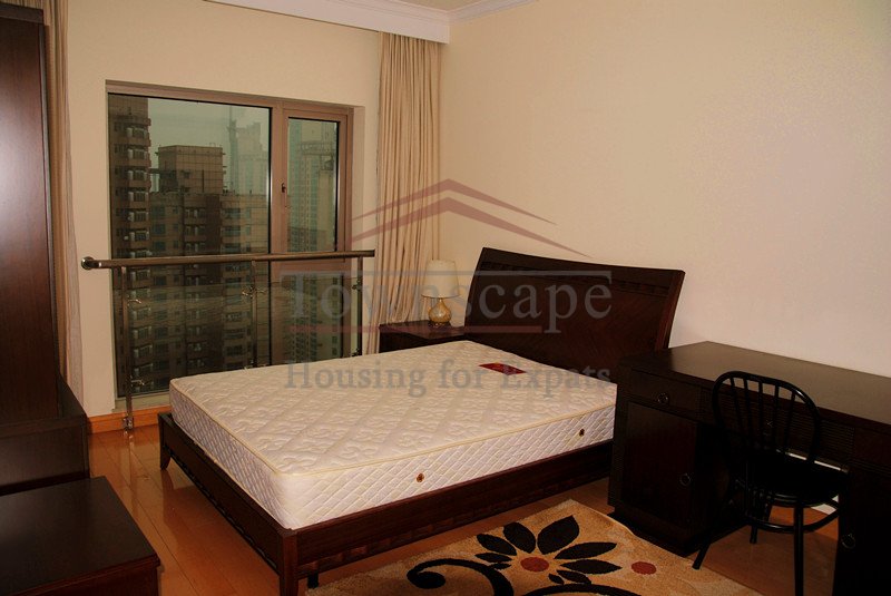 shanghai pudong rentals Top floor Shimao Riviera in pudong for rent with amazing view