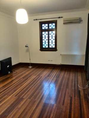 shanghai apartments to expat Big unfurnished lane house with wall heating on West Yan an road