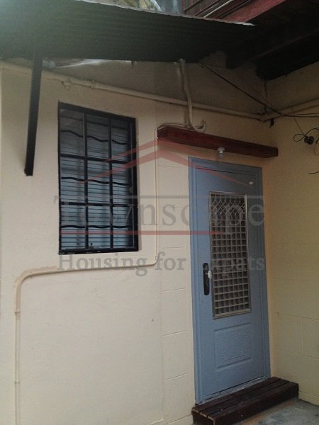 houses rent shanghai 2 level apartment with terrace for rent