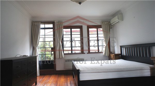 ffc apartment 3 Level 5 BR Renovated lane house with roof terrace in French Concession