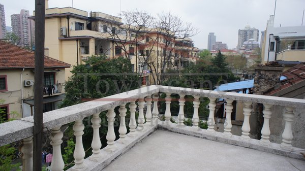 apartment with terrace 3 Level 5 BR Renovated lane house with roof terrace in French Concession