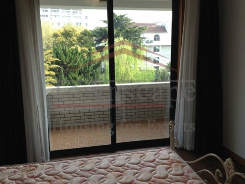 shanghai old apartment rent Floor heated renovated old apartment in former french concession on yongfu road