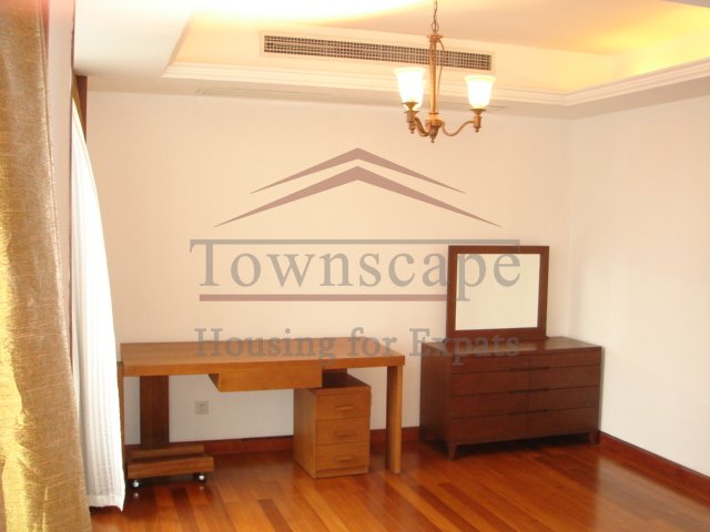 zhongshan park rentals High floor and big Parkview Apartment for rent near Zhongshan Park