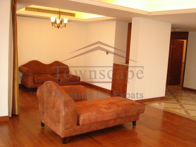 zhongshan park shanghai rent High floor and big Parkview Apartment for rent near Zhongshan Park