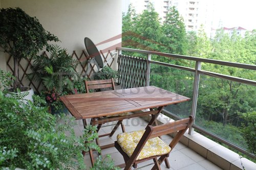 yanlord town shanghai for rent 4 BR and terrace Yanlord Town apartment for rent in Lujiazui near Century Park