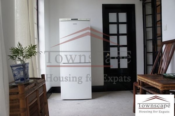 apartment for rent in shanghai Lane House with balcony near Middle Huaihai road