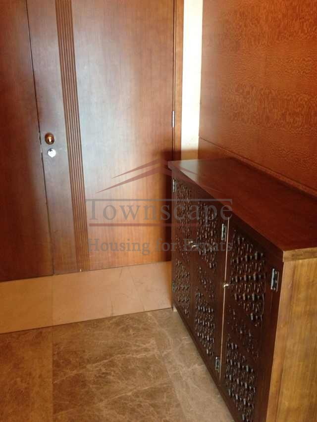 wellington garden rent shanghai Unfurnished 3 BR Bright apartment for rent near Jiao Tong university