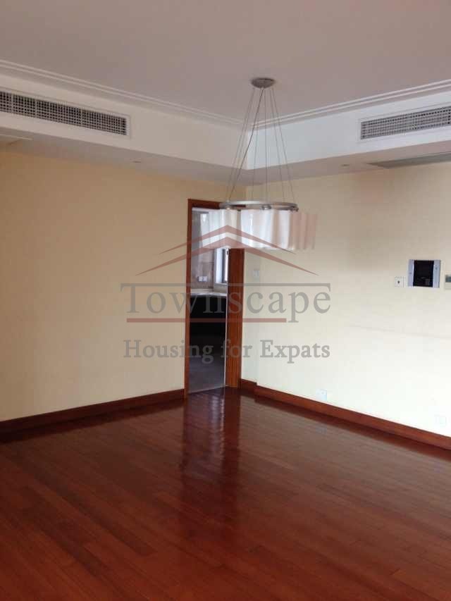 nice view apartment in wellington garden for rent Unfurnished 3 BR Bright apartment for rent near Jiao Tong university