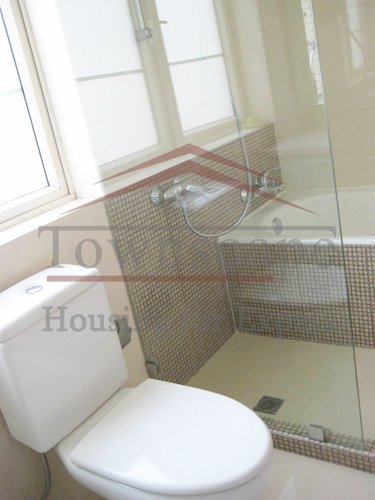 nanjing road in shanghai big renovated 4BR old apartment for rent near Nanjing west road
