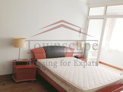 nanjing road rent big renovated 4BR old apartment for rent near Nanjing west road