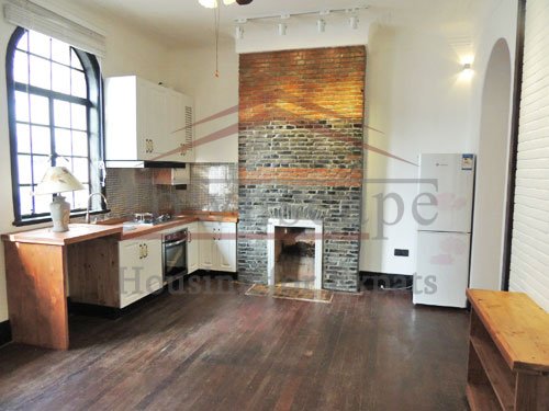 huashan rent shanghai Renovated old apartment for rent with fierplace and wall heating