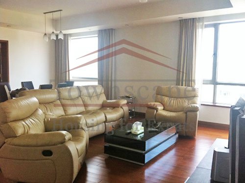 xintiand lakeville apartment shanghai High floor Lakeville apartment for rent in Xintiandi