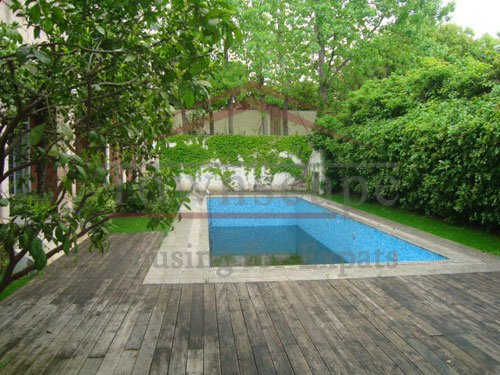 villa for rent 2 Level villa with swimming pool and garden for rent near Hongqiao Airport