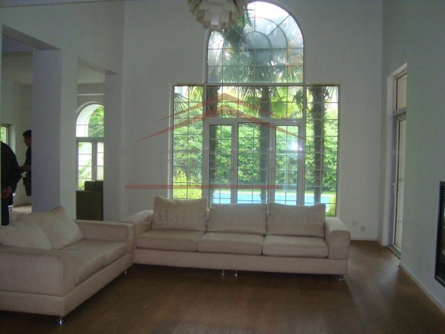 big villa for rent in qingpu 2 Level villa with swimming pool and garden for rent near Hongqiao Airport
