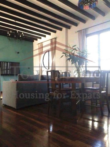 French concession apartment for rent shanghai Old apartment with wall heating for rent near Huashan road