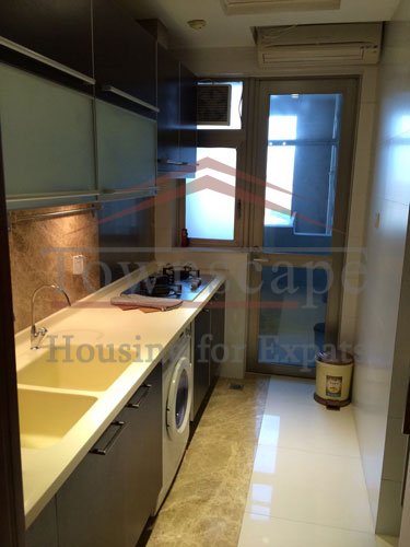 bright apartments shanghai in for rent High floor and nice view apartment for rent near Jiaotong University