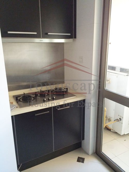 rent high floor wellington garden in shanghai Renovated and located on high floor Wellington Garden apartment for rent in Shanghai