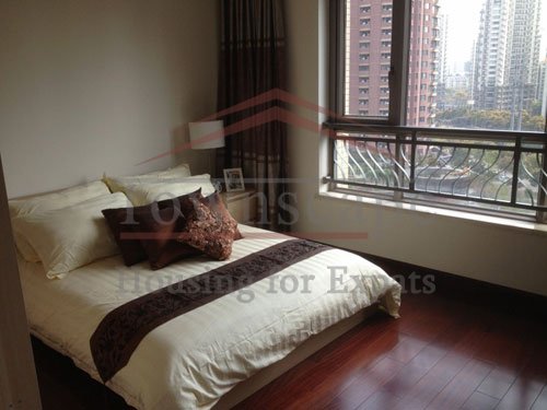 Shanghai apartment for rent in mansion des artistes Renovated apartment for rent near Gubei road