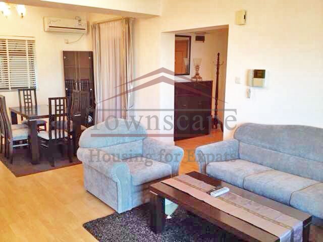 Ambassy court for rent on huaihau road Cozy apartment for rent in the middle of Shanghai