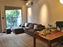 Lane house with garden for rent on Yuyuan road in french conc