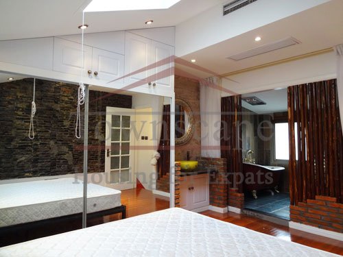 old house for rent in shanghai 2 level bright and renovated lane house for rent near Xintiandi