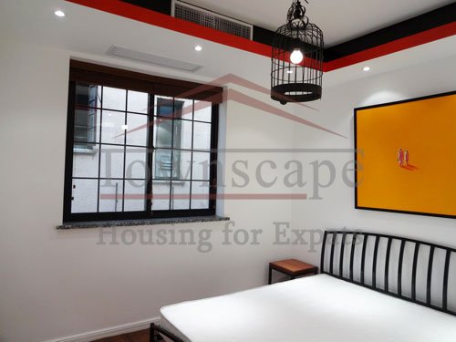 2 floor old apartment for rent 2 level bright and renovated lane house for rent near Xintiandi