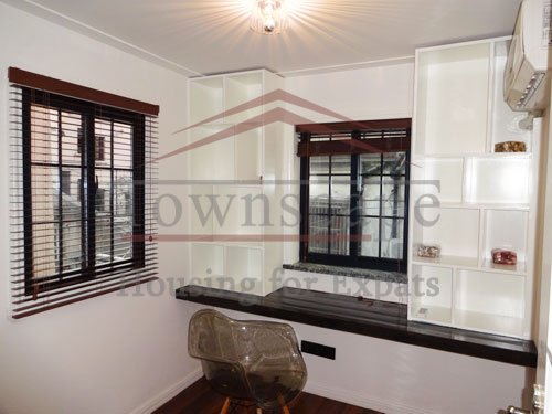 2 floor old apartment for rent shanghai 2 level bright and renovated lane house for rent near Xintiandi